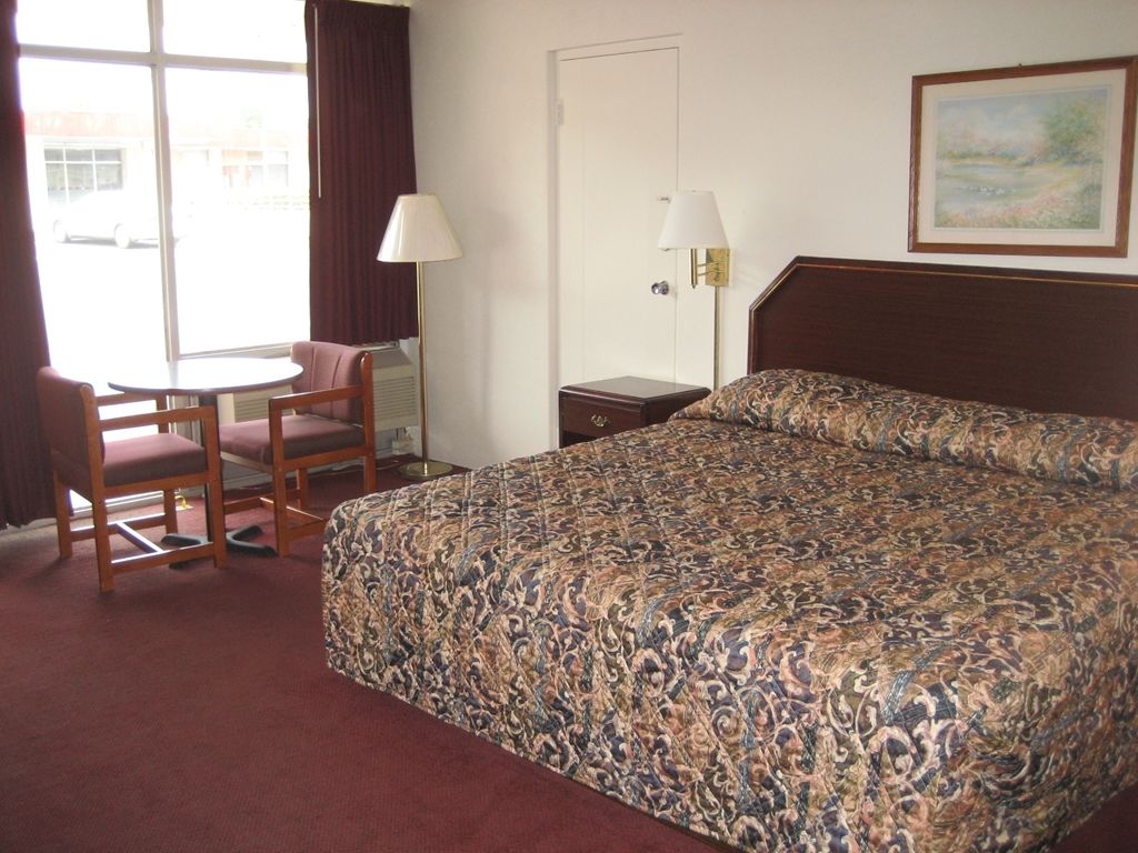Sands Central Inn Hot Springs Habitación foto